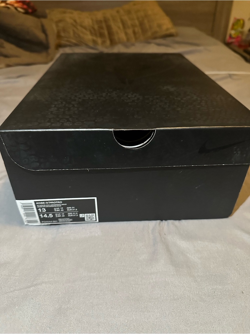 Kobe 4 Gift of Mambas - Picture 6 of 6